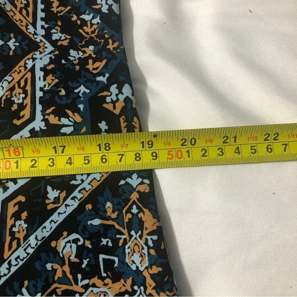 Chicos Sleeveless  Top - Black Blue Gold Patterned - Size US 4-6 - Picture 6 of 7